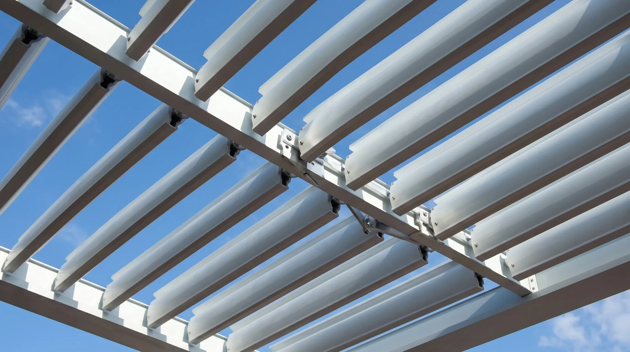 Stainless Steel Outdoor Louvered Moonlight Pergola for Patio & Resort Shade