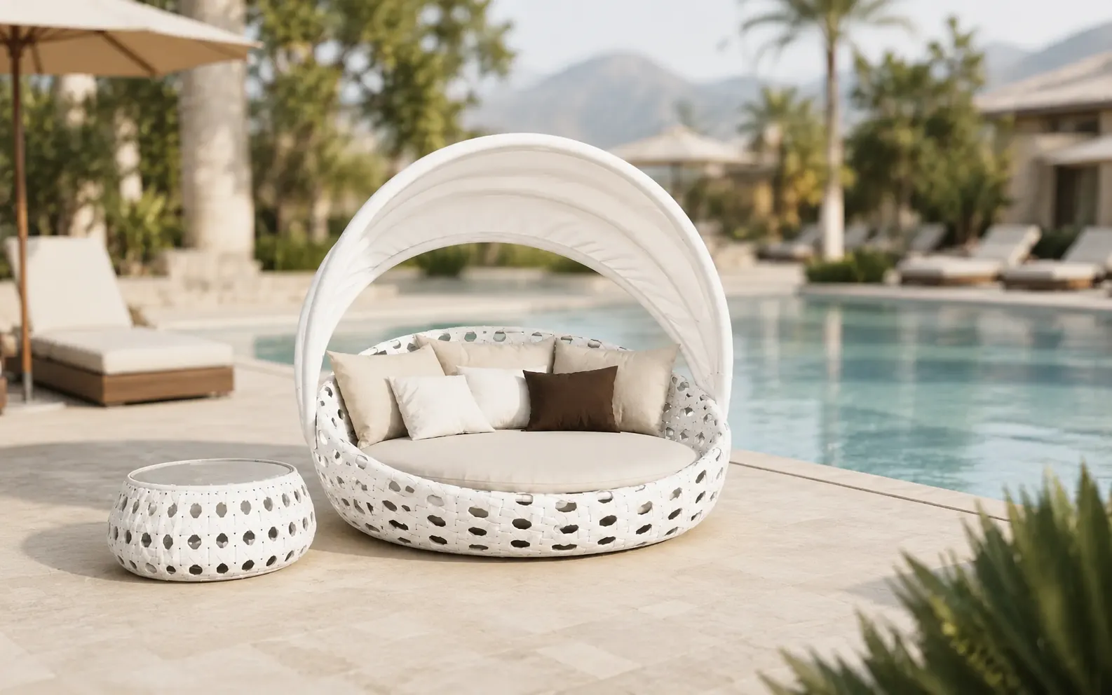 Adjustable Canopy Rattan Daybed for poolside resort lounge