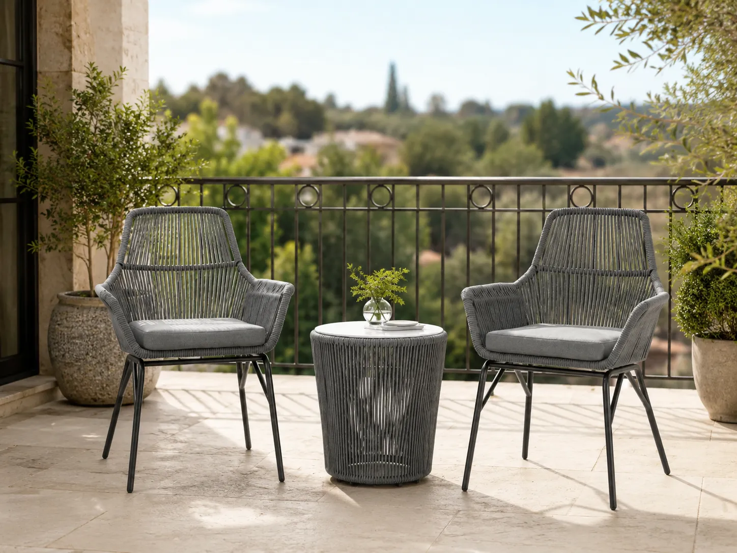 Outdoor rope bistro set for balcony seating