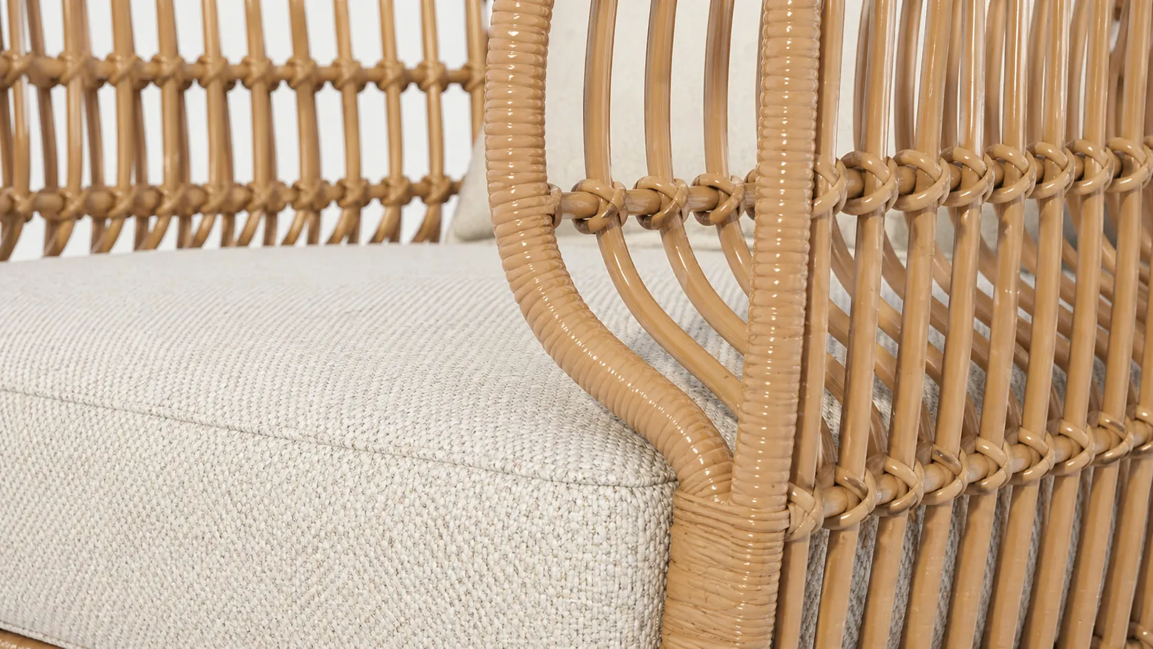 Natural Rattan Outdoor Lounge Chair for Hotels and Resorts