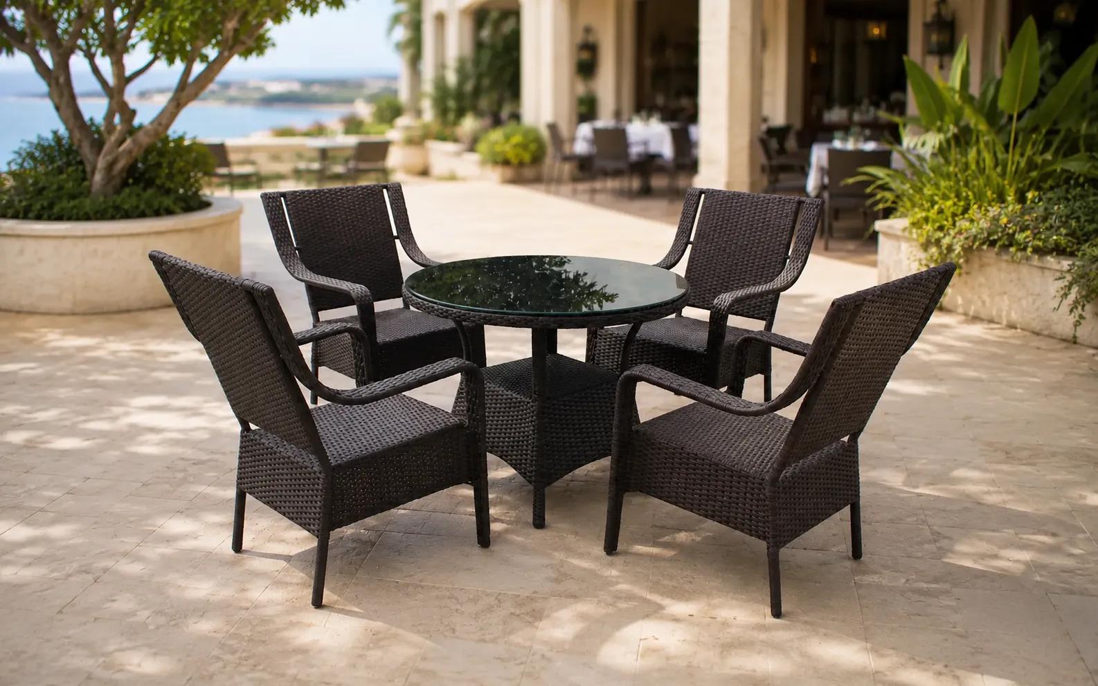 XIMU Furniture PE rattan round outdoor dining set with 4 armchairs