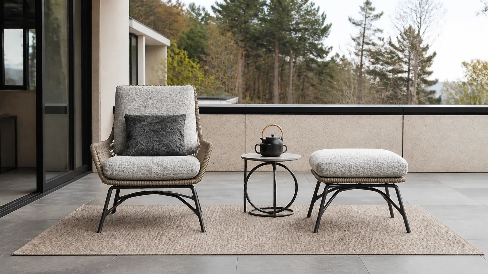 Woven Rope Outdoor Lounge Chair with Ottoman for Resort Patio & Poolside Seating